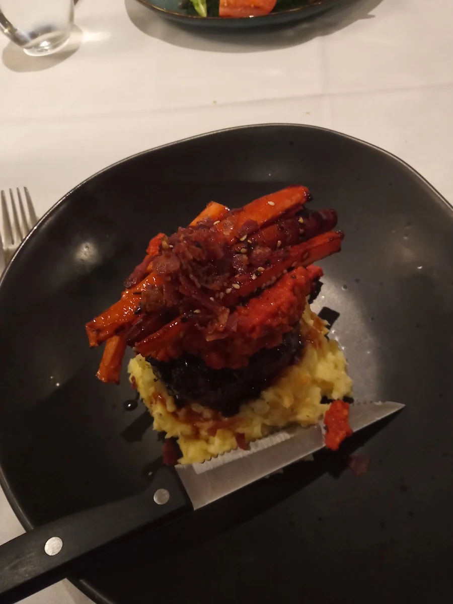 Food & drink, Rhys' Restaurant
