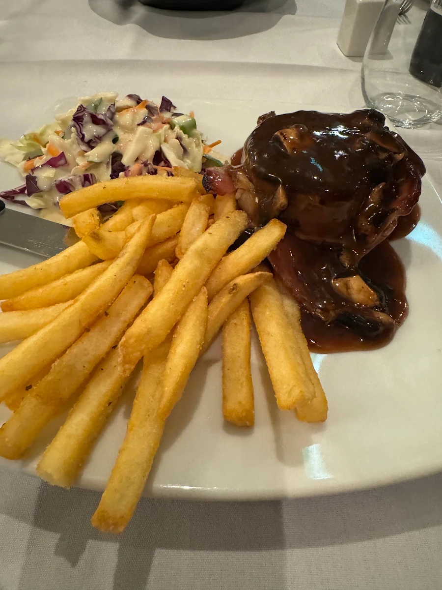 Food & drink, Rhys' Restaurant