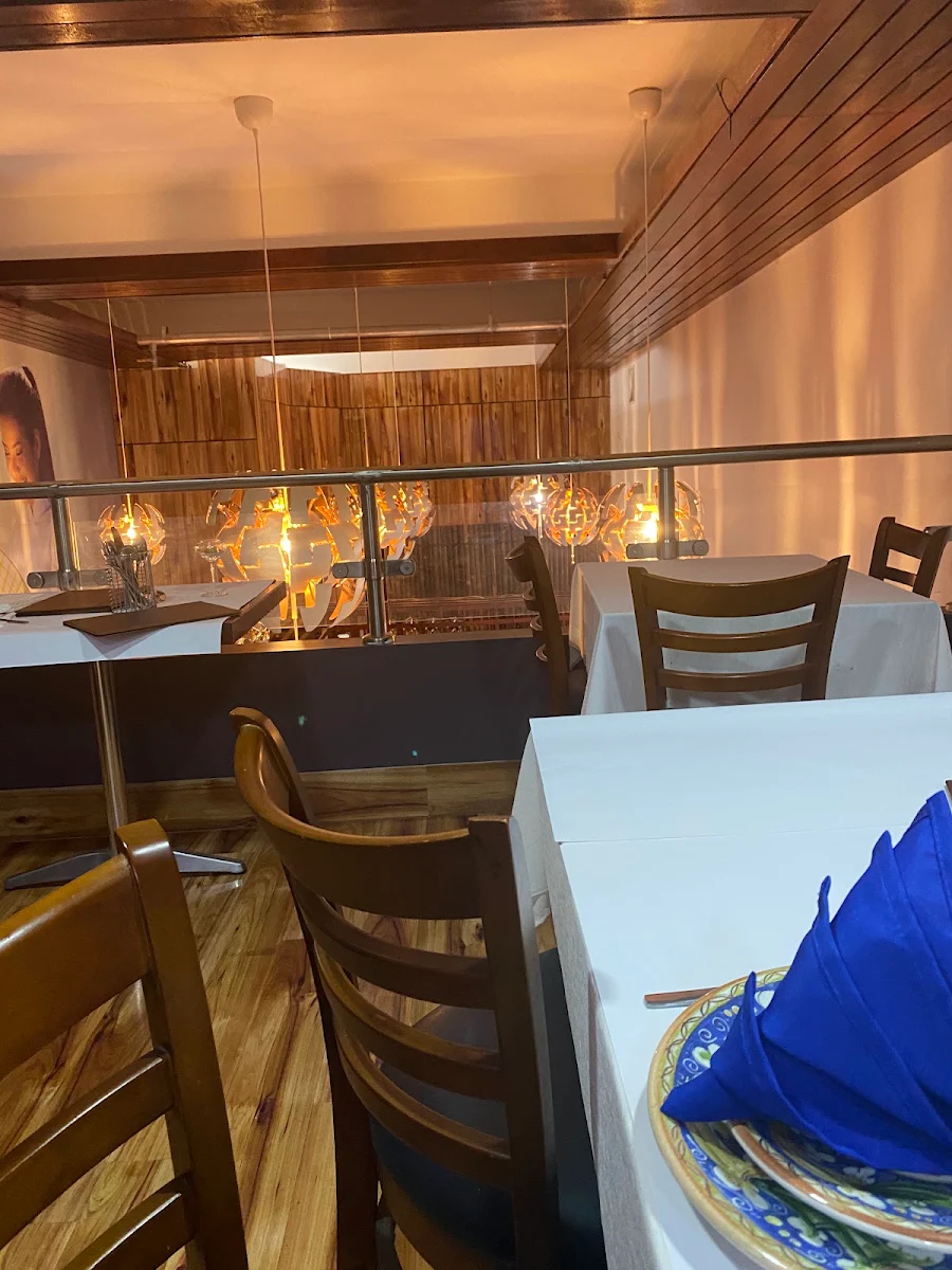 Vibe, Sector 17 Indian Cuisine