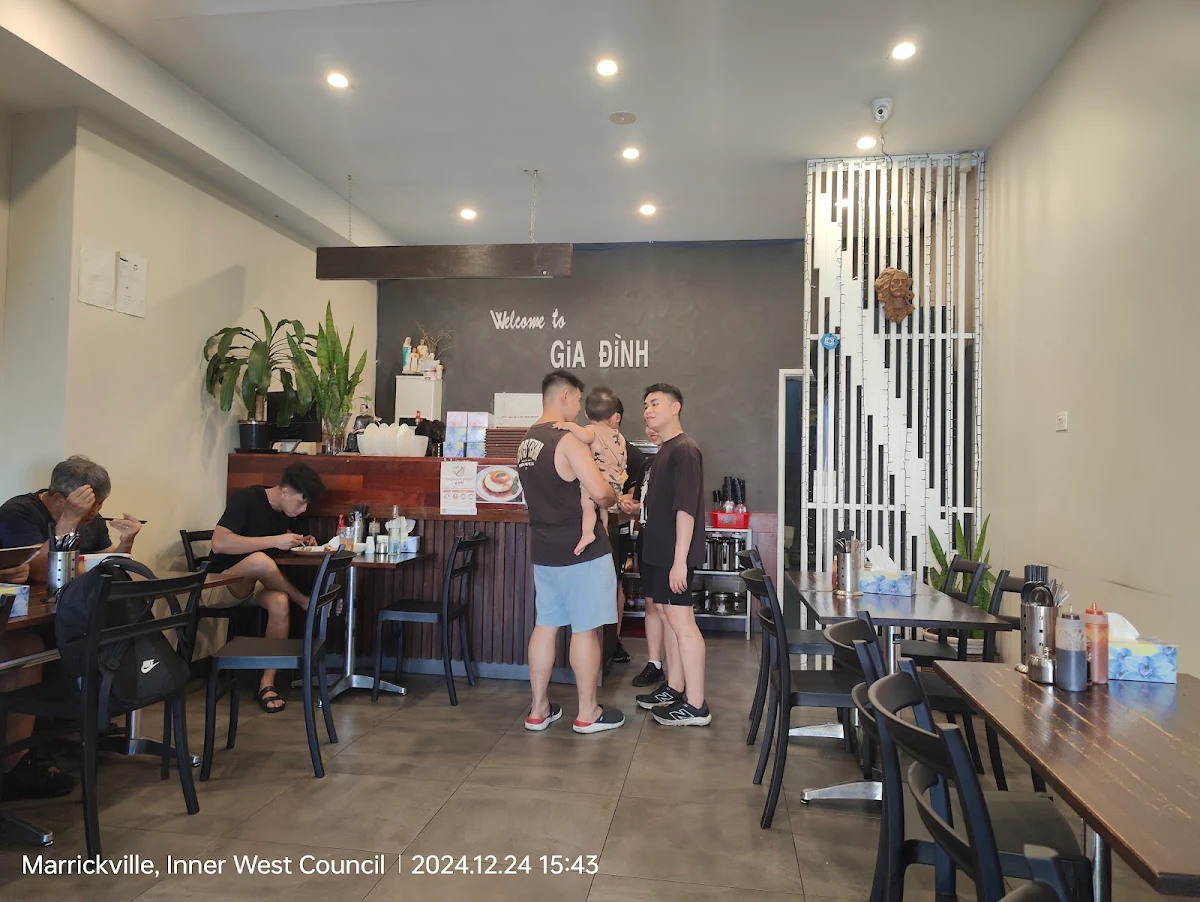 Vibe, Gia Đình Marickville