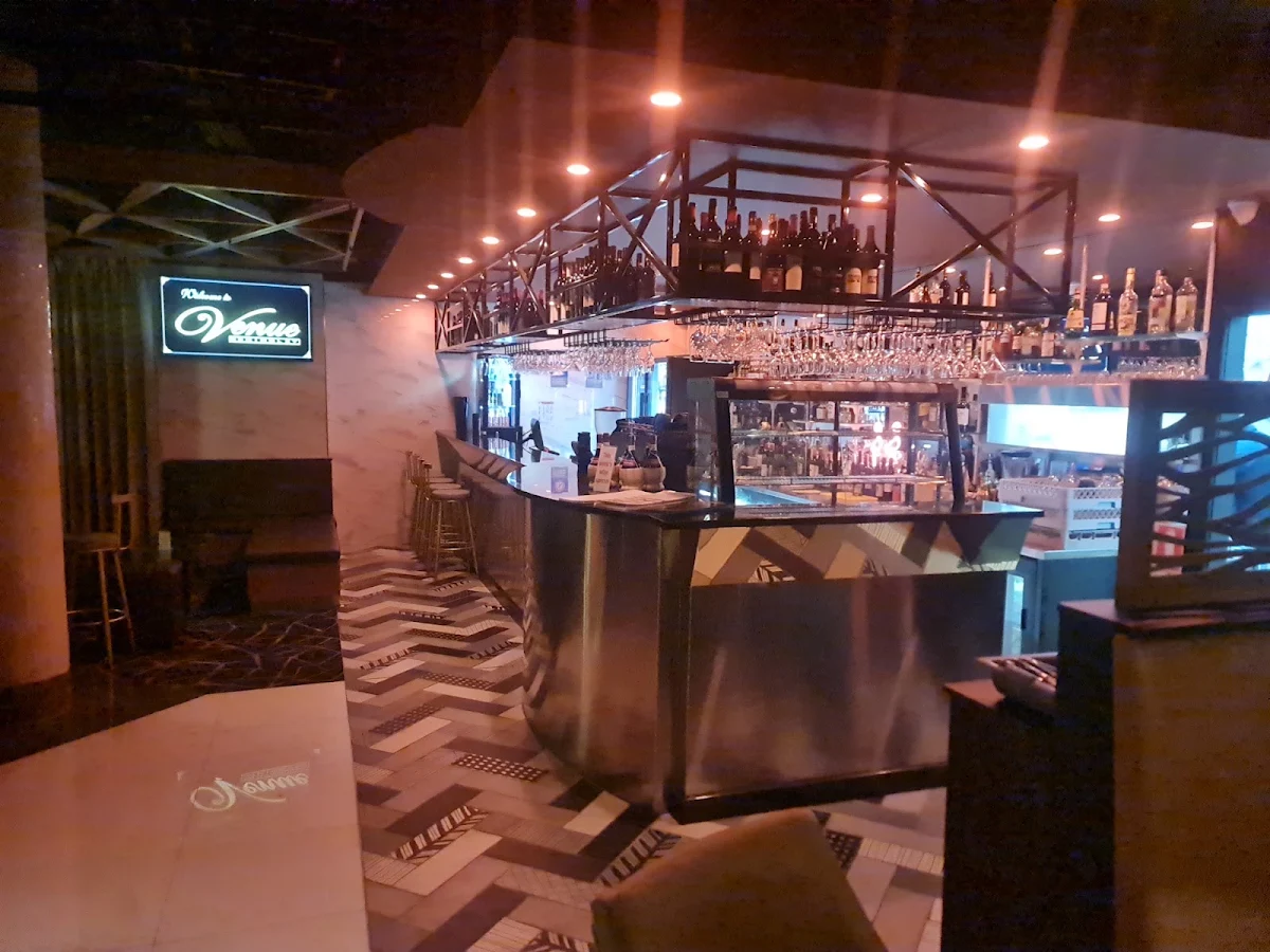 Vibe, Angela's Kitchen and Bar