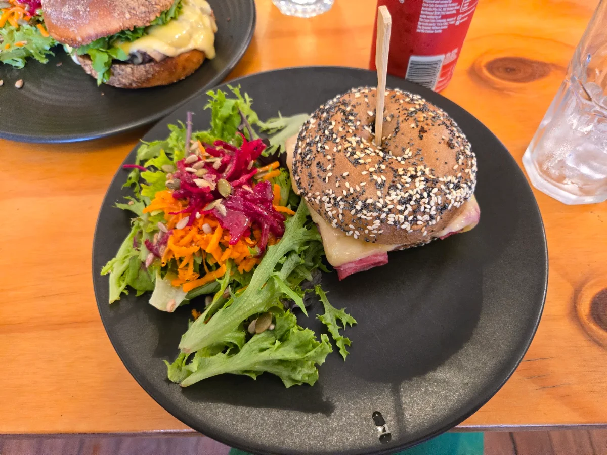 Food & drink, FATS - Food, Arttraction, Tee off, Socializing