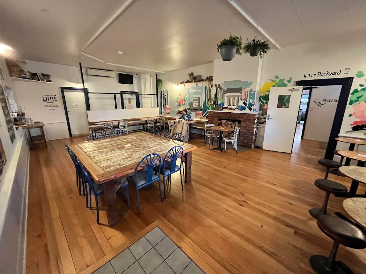 Vibe, The Victoria Bathurst
