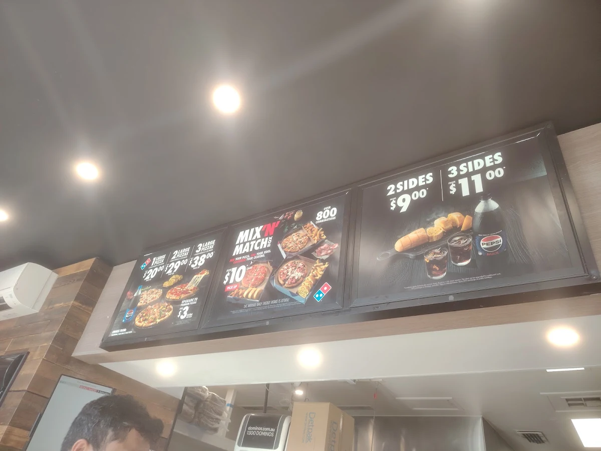 Menu, Domino's Pizza Hoppers Crossing