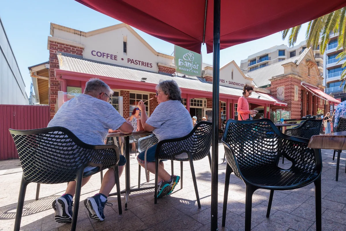 Vibe, Banjo’s Bakery Café – Glenelg