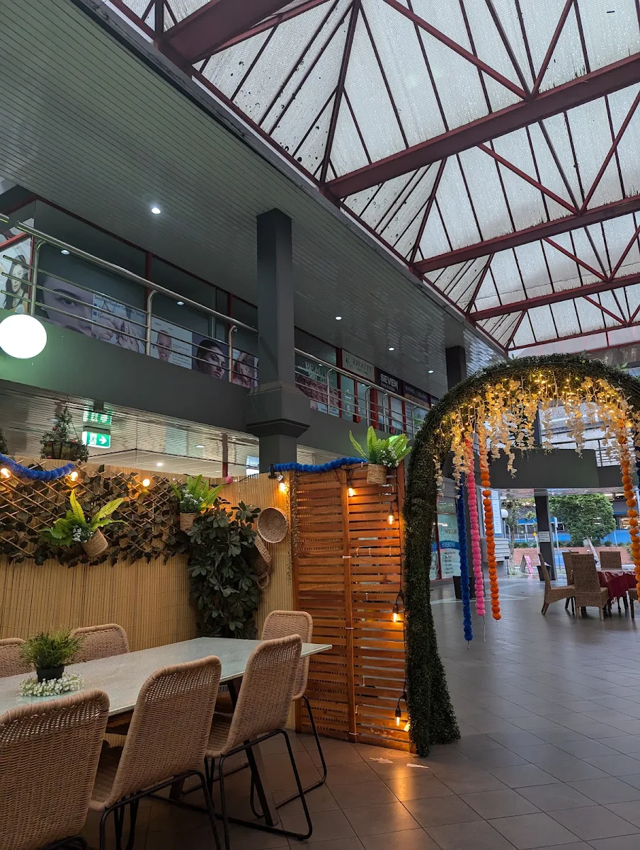 Vibe, Clever Chachi - Best Indian Restaurant & Bar in Castle Hill