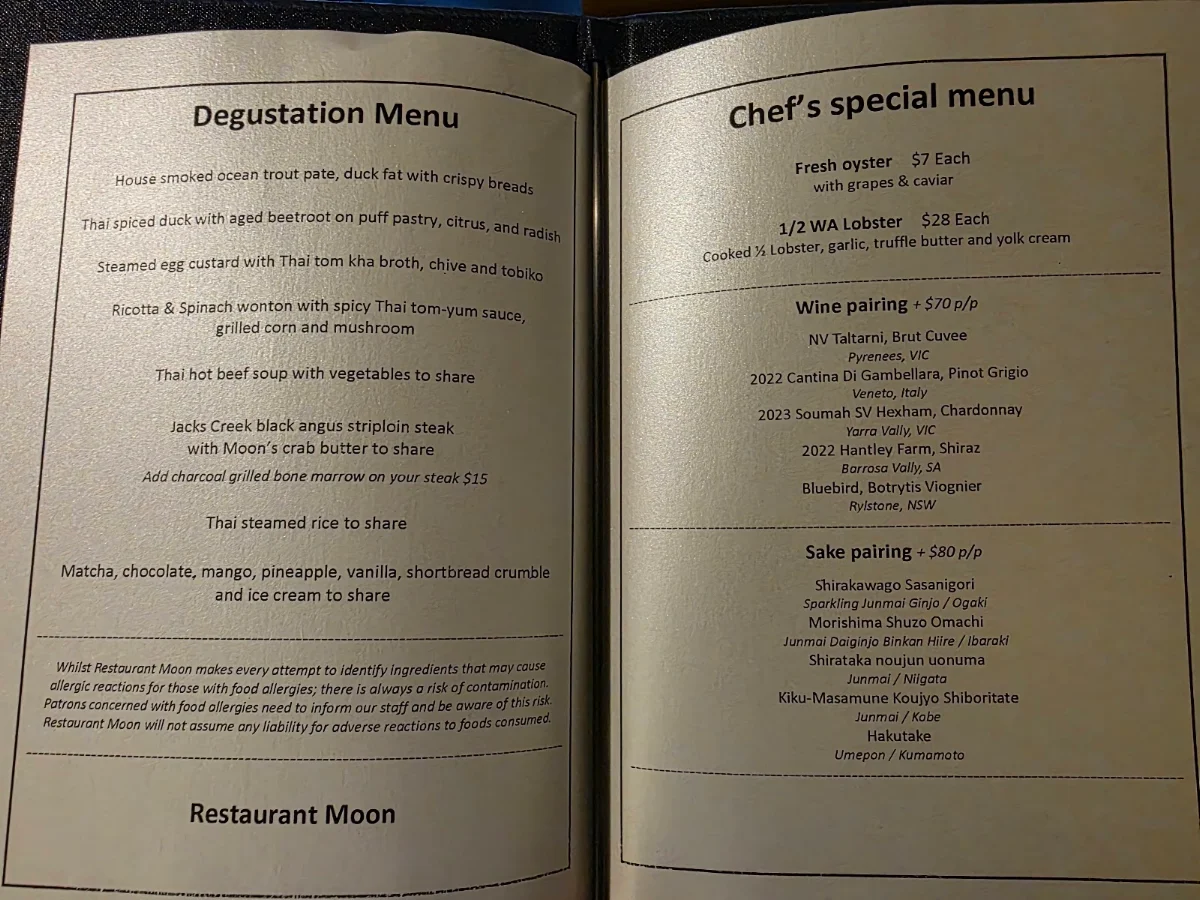 Menu, Restaurant Moon