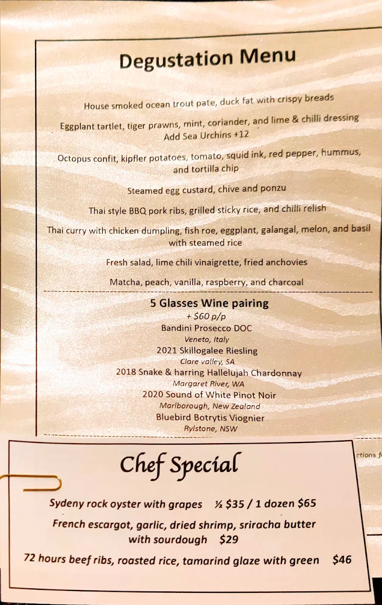 Menu, Restaurant Moon