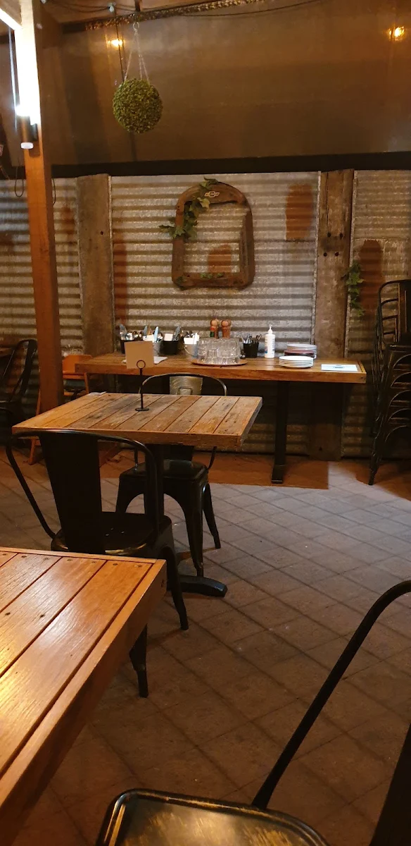Vibe, Mamma's Italian Kitchen