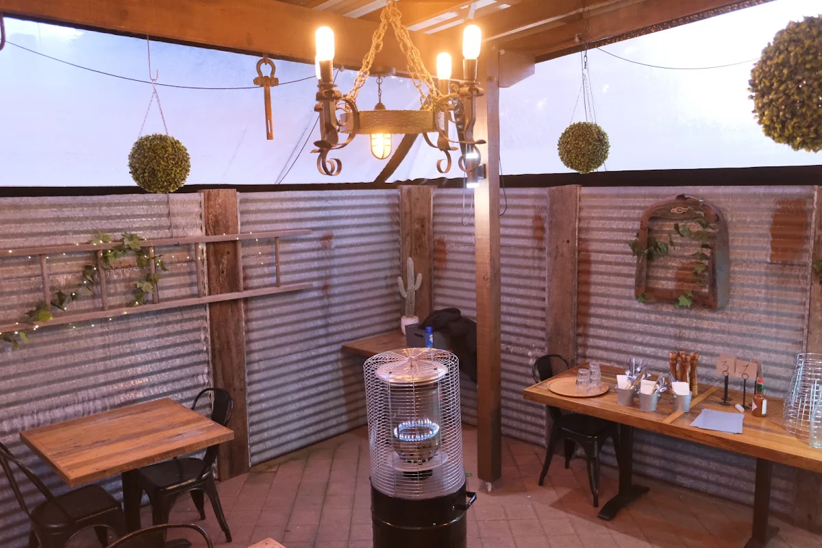 Vibe, Mamma's Italian Kitchen