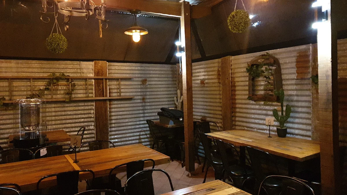 Vibe, Mamma's Italian Kitchen