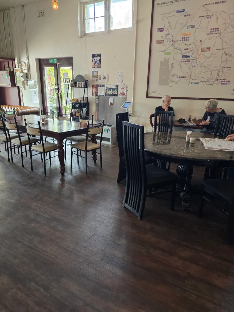 Vibe, Blackwood Cafe