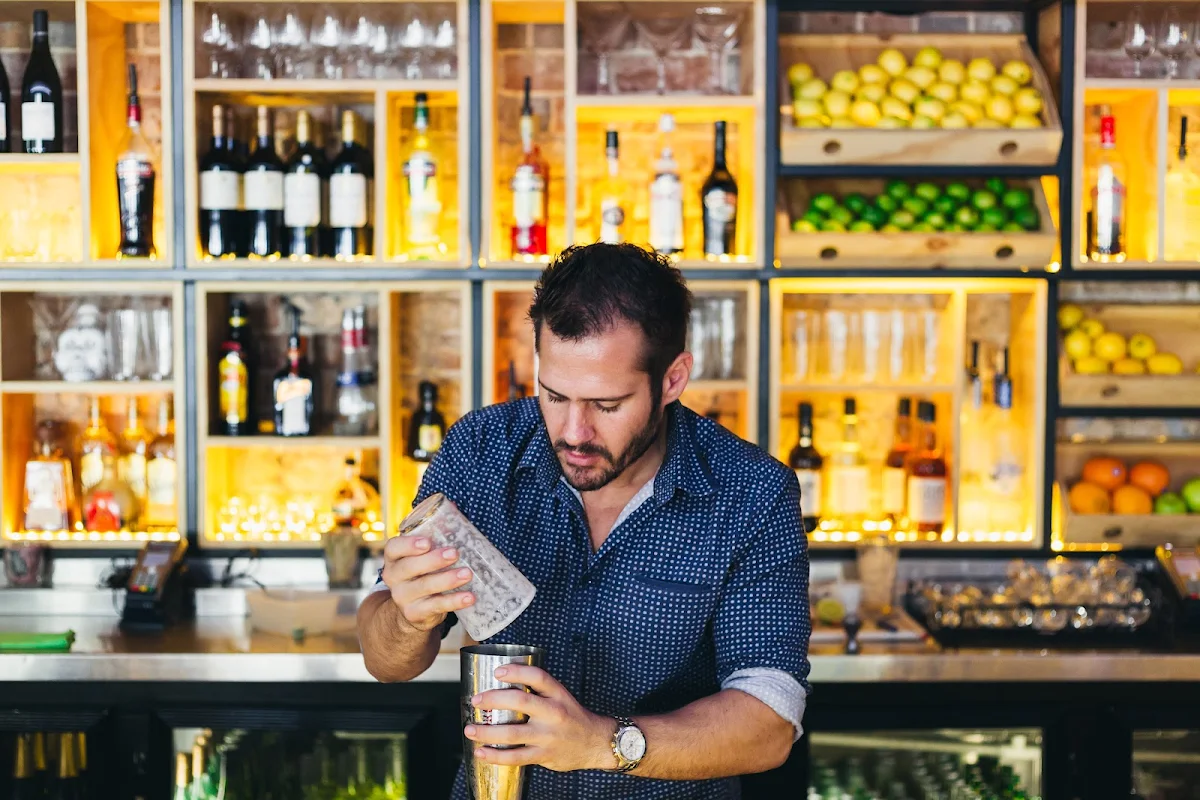 Vibe, Phoenix, Woollahra