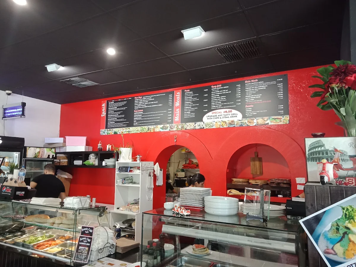Vibe, Scootz Café