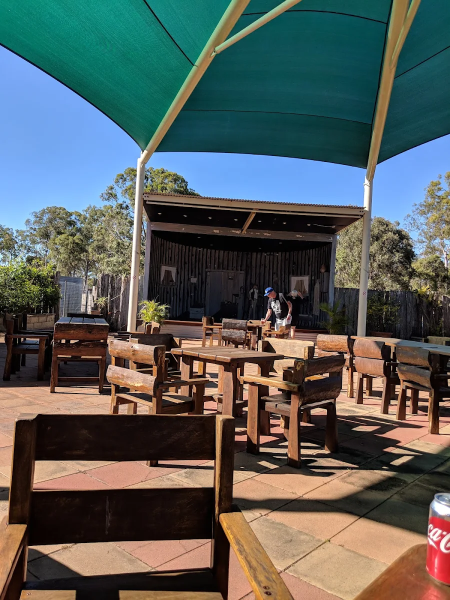 Vibe, Avondale Homestead Tavern