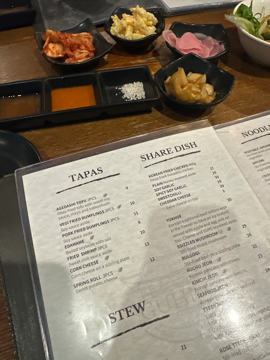 Menu, Guhng The Palace