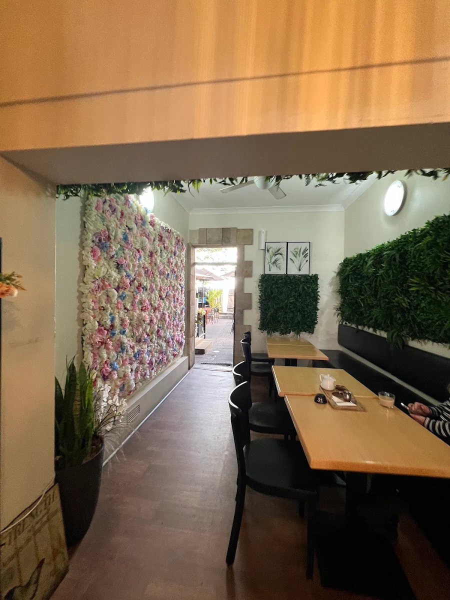 Vibe, Stonewall Cafe Kiama (Australian and Filipino food)