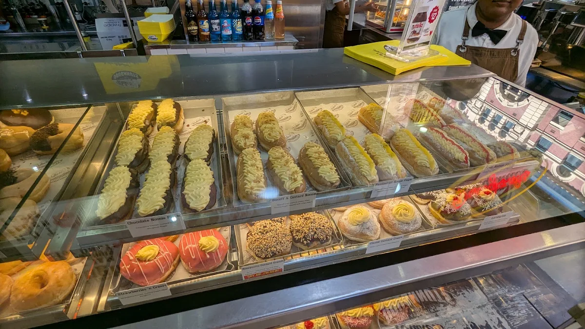 Vibe, Walker's Doughnuts Flinders Street Station