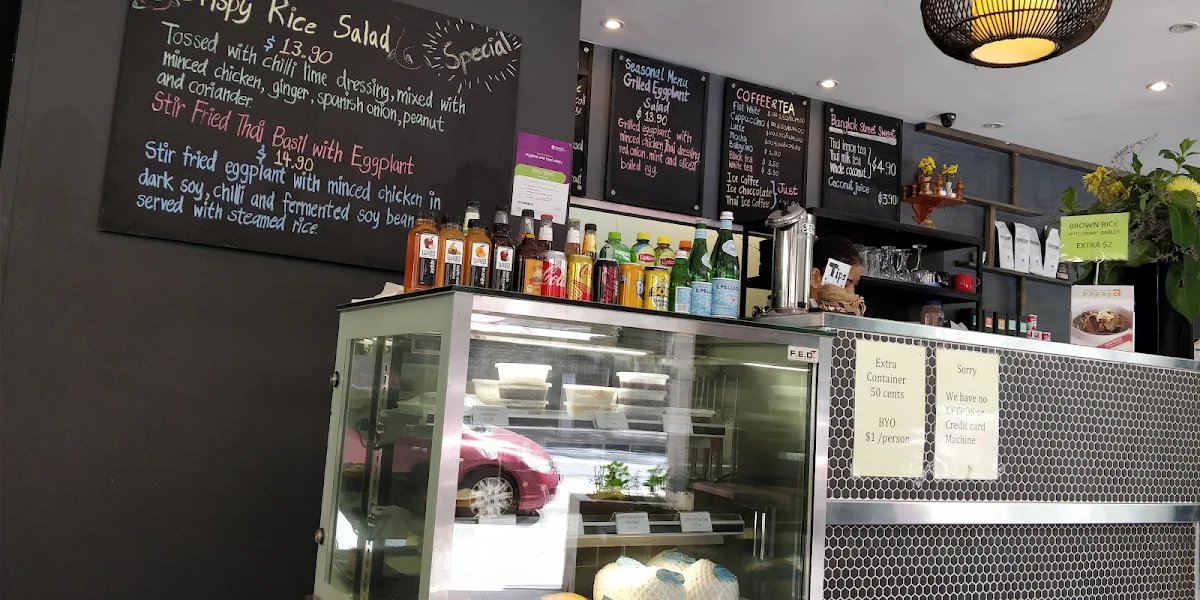 Vibe, Papaya Thai Eatery & Cafe