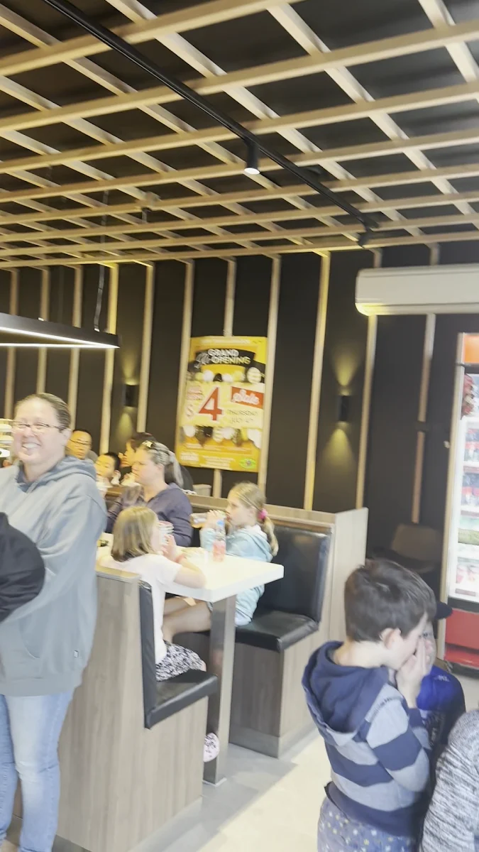 Vibe, Sushi Train Labrador