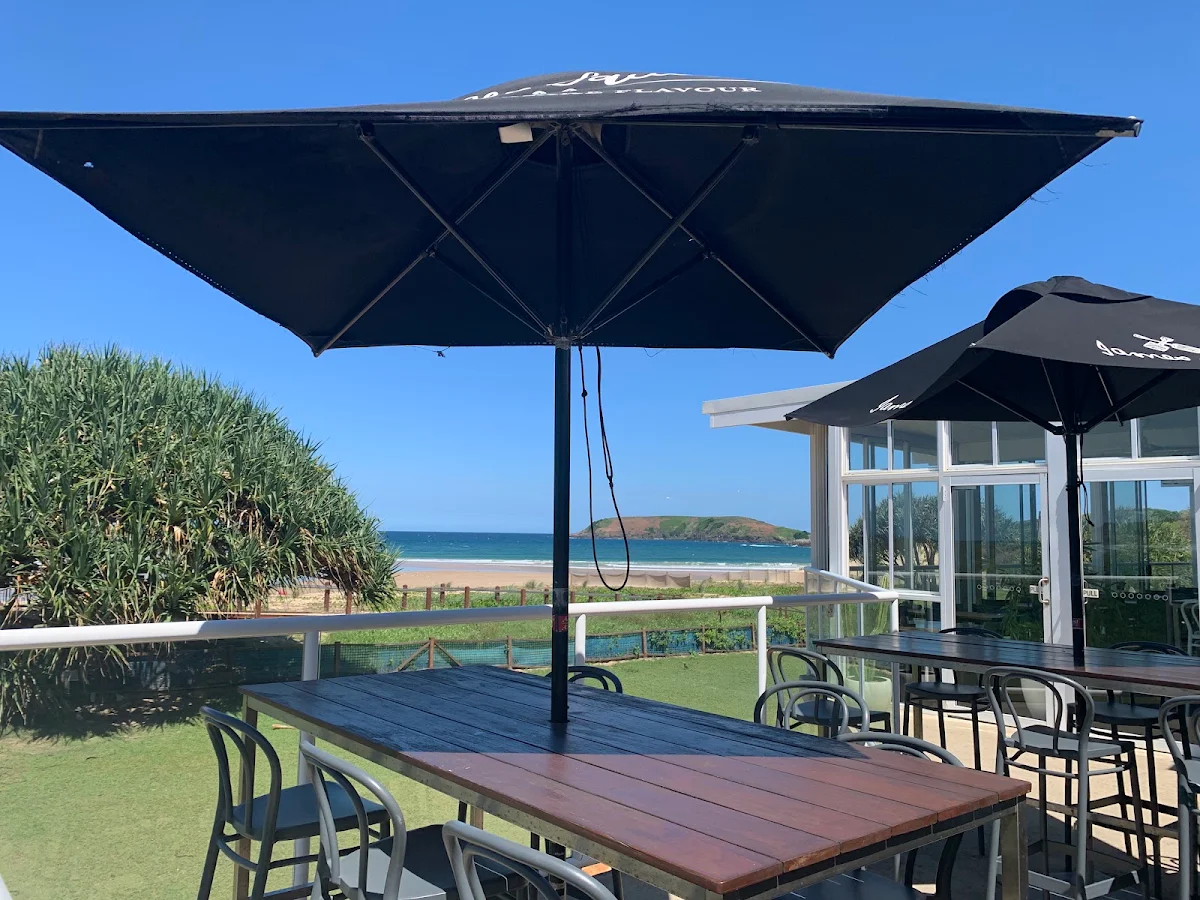 Vibe, DONOVANS Surf Club Restaurant