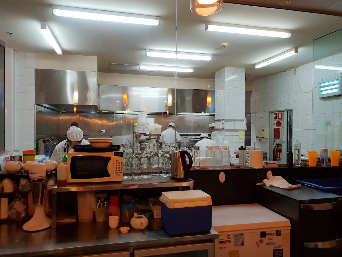 Vibe, Dickson Dumpling House