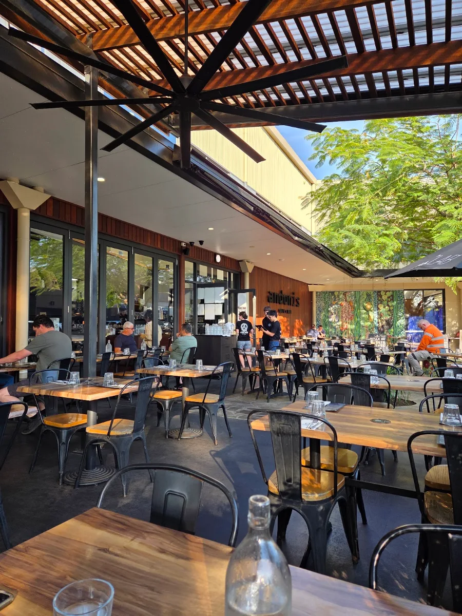 Vibe, Andonis Cafe & Bar, Yeerongpilly