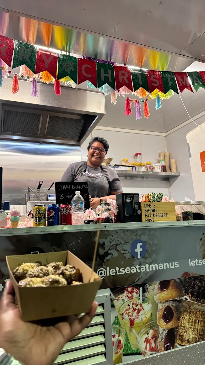 Vibe, Let’s Eat @ MANU’S Dessert Truck - Clayton