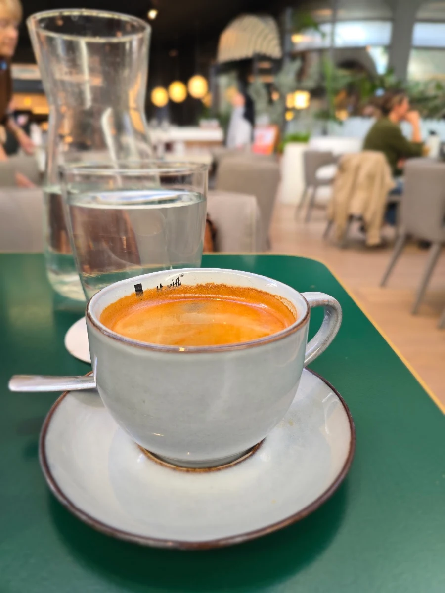 Food & drink, L'Americano Espresso Bar