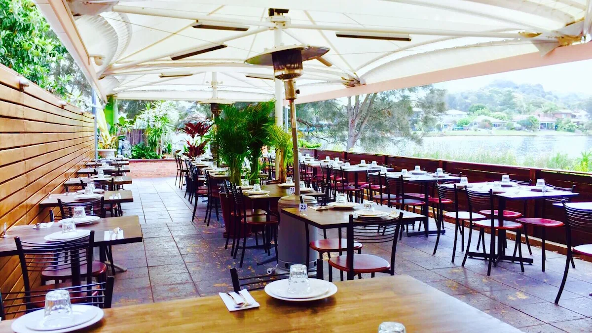 Vibe, Rice and Lake Thai Restaurant