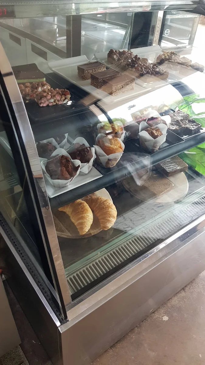 Vibe, Café Romo