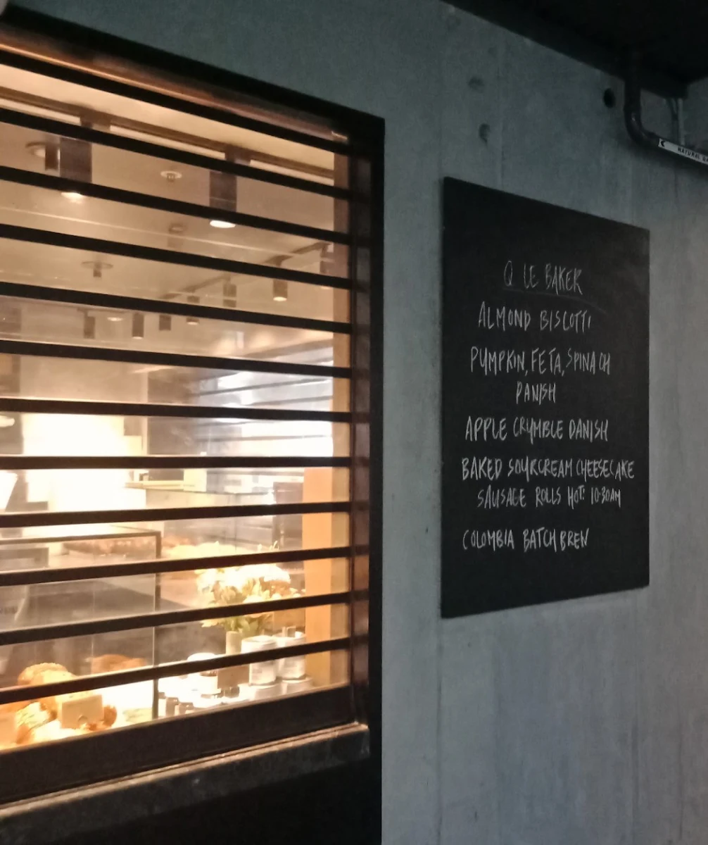Menu, Q Le BAKER