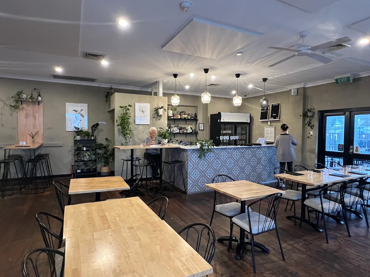 Vibe, Azacca Kitchen