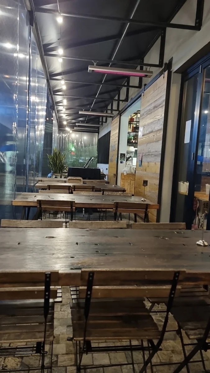 Vibe, Noodle Hut Miranda