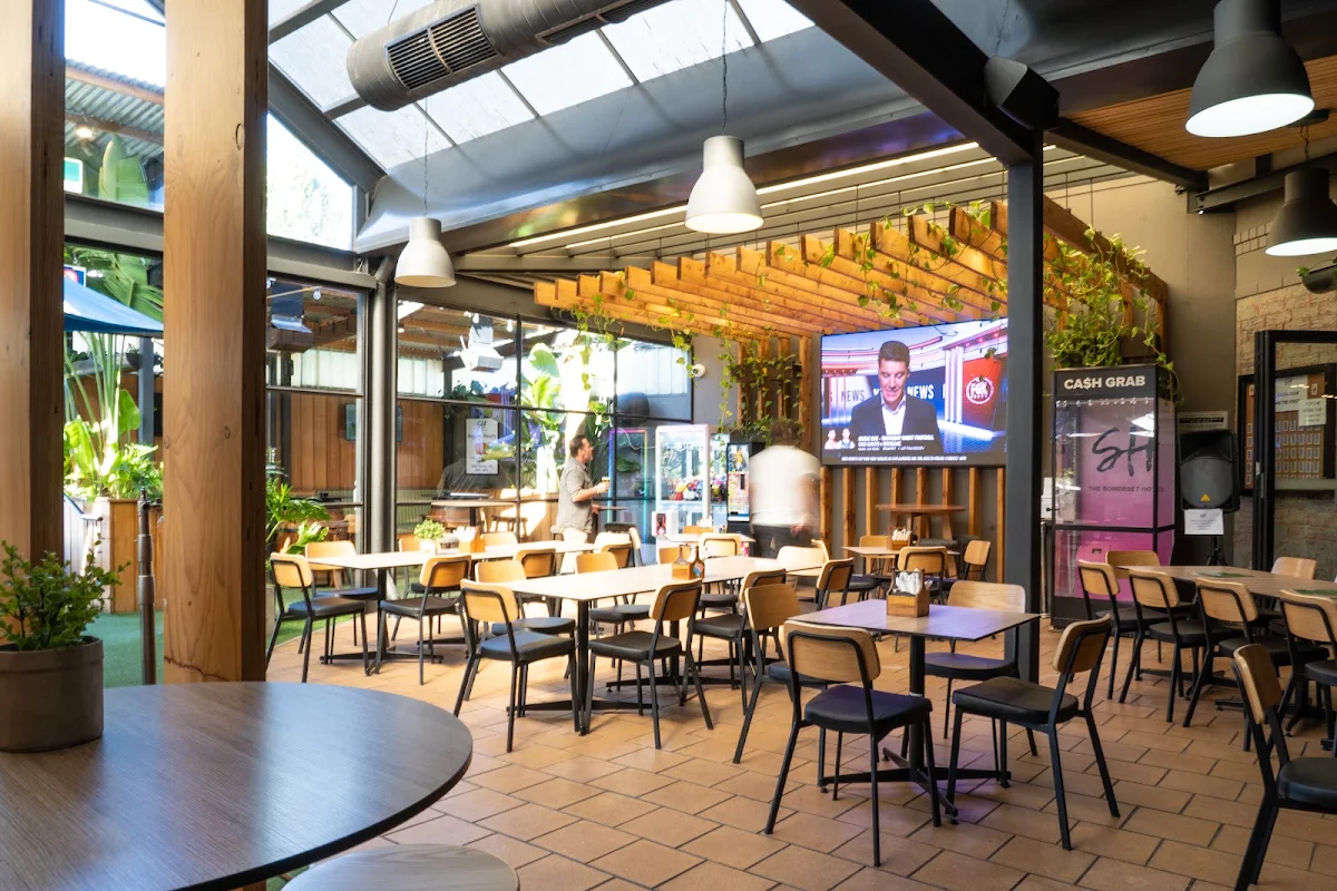 Vibe, The Somerset Hotel