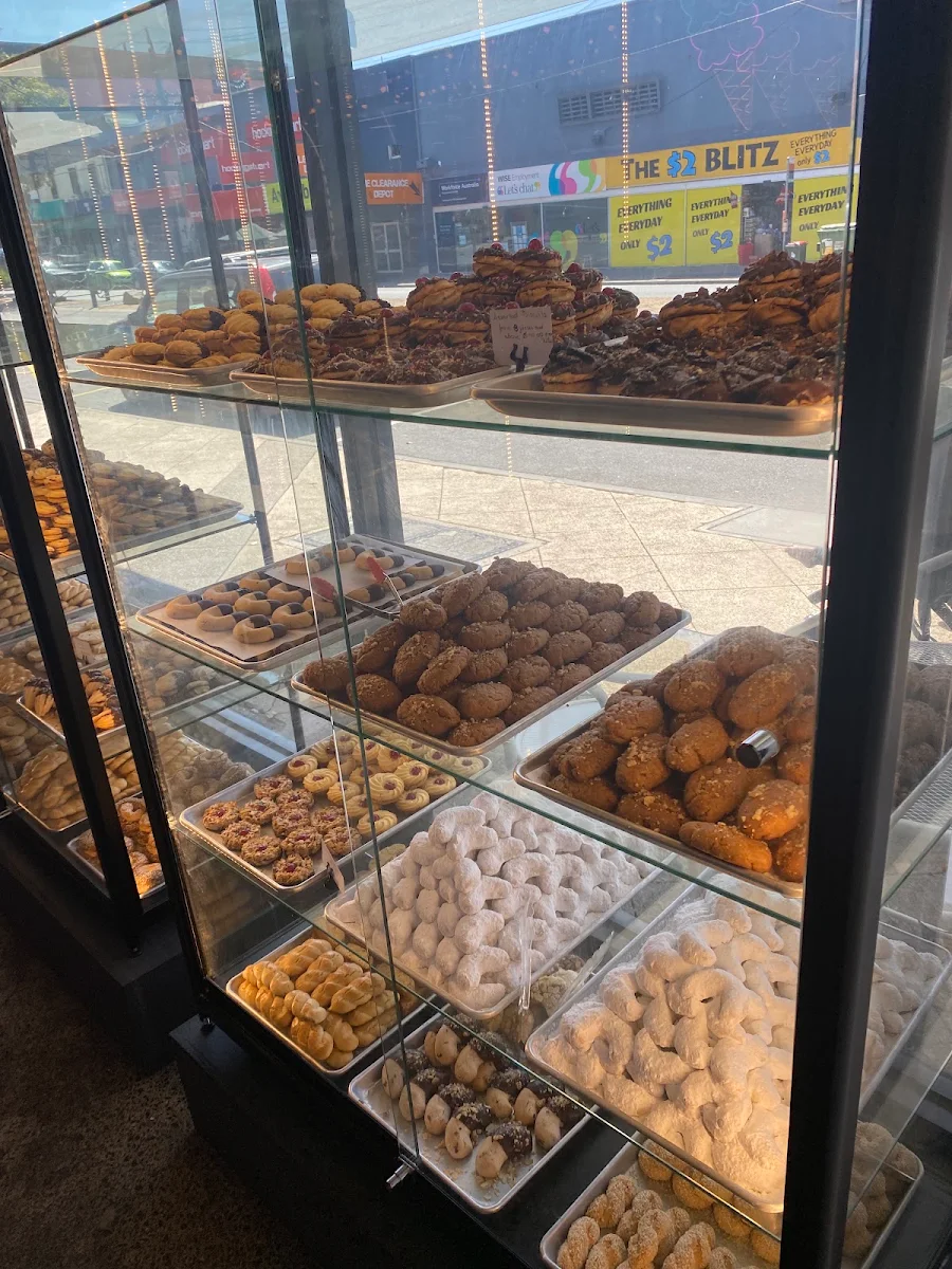 Vibe, Vasili's Sweet Creations