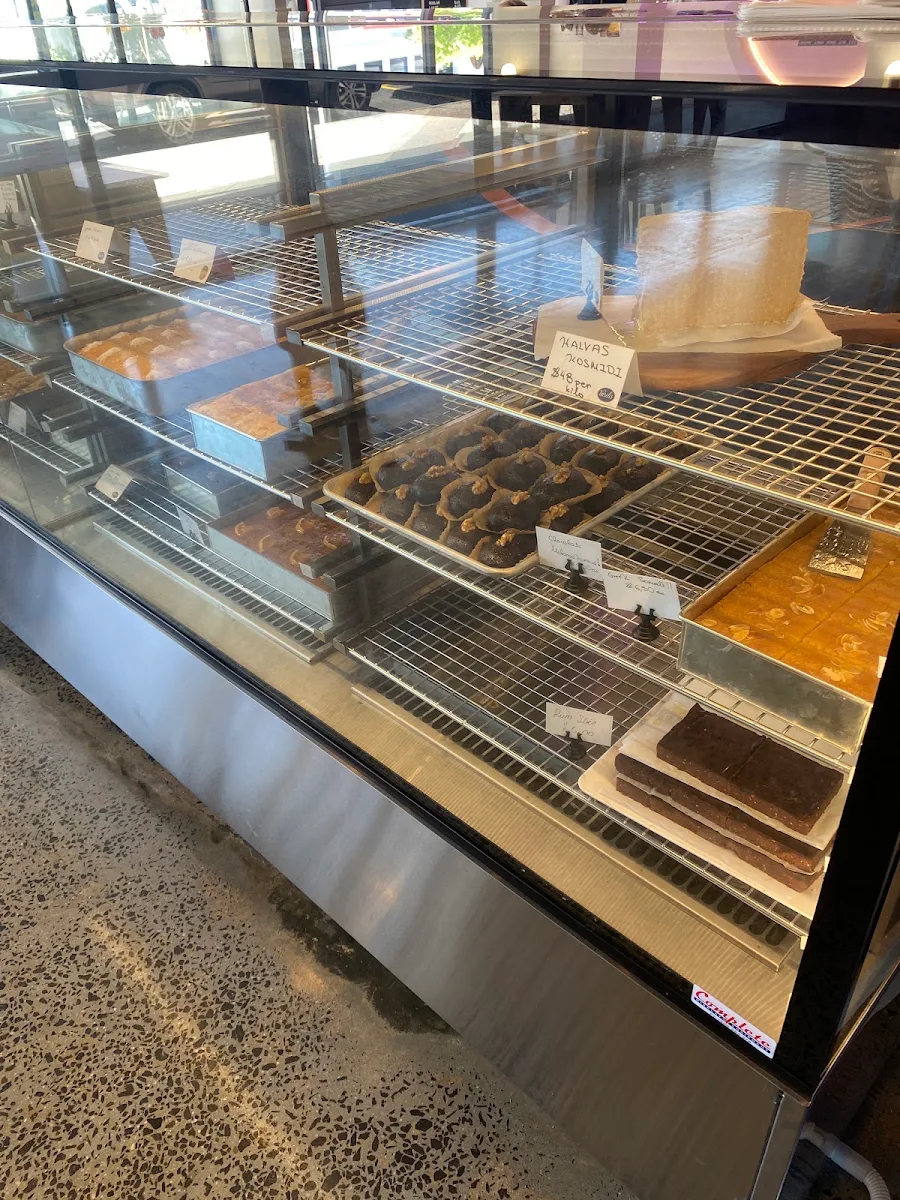 Vibe, Vasili's Sweet Creations