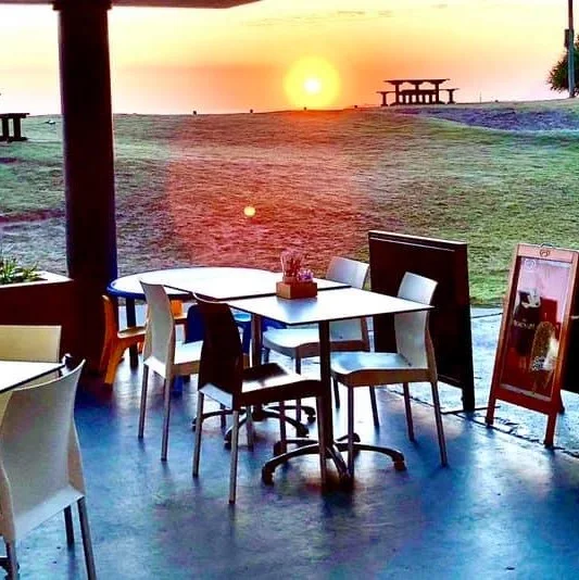 Vibe, Sandpit Cafe