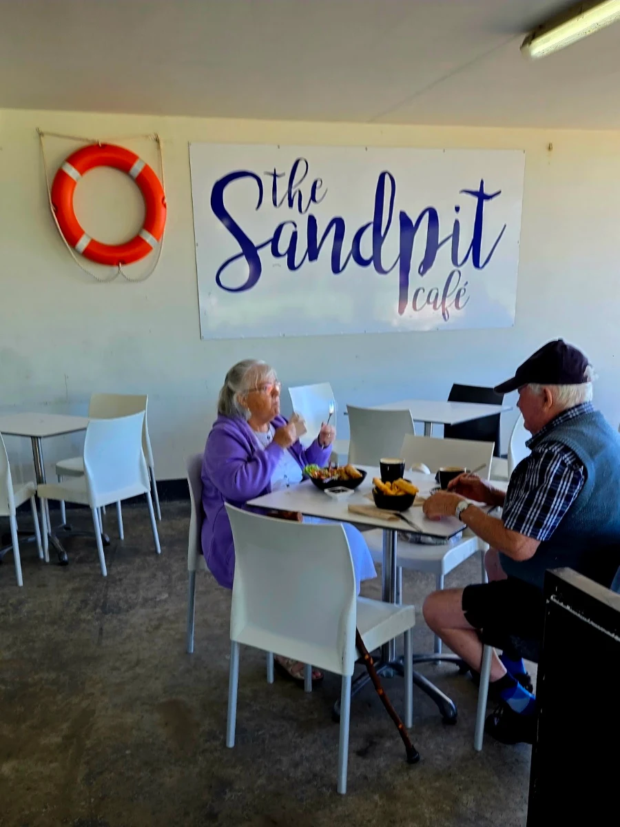 Vibe, Sandpit Cafe