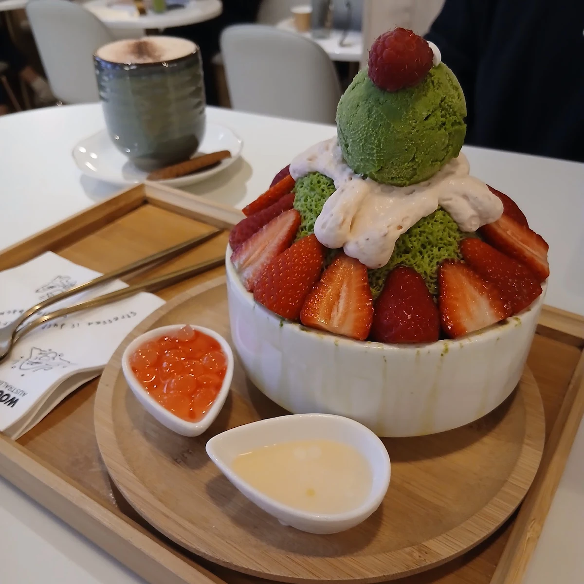 Food & drink, WOOSS Au Desserts and Cafe
