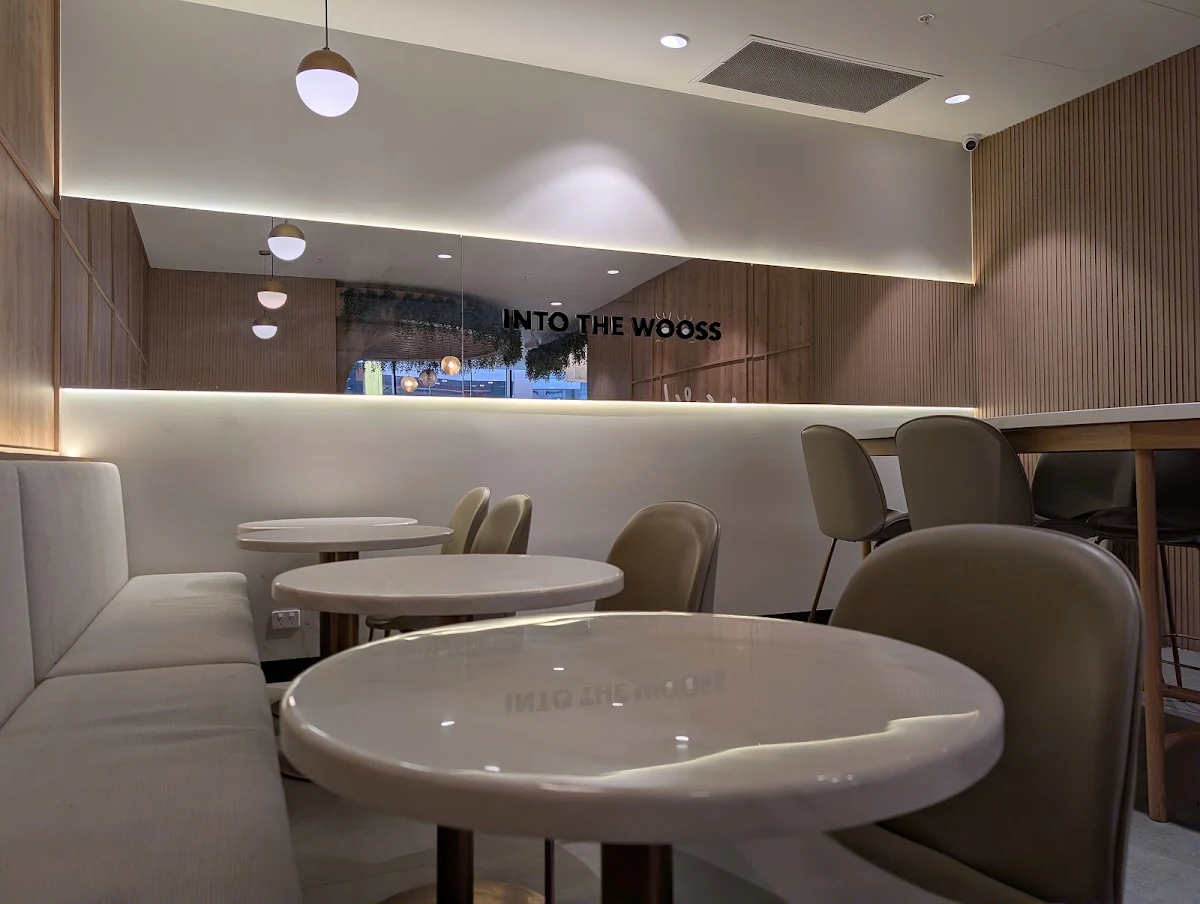 Vibe, WOOSS Au Desserts and Cafe