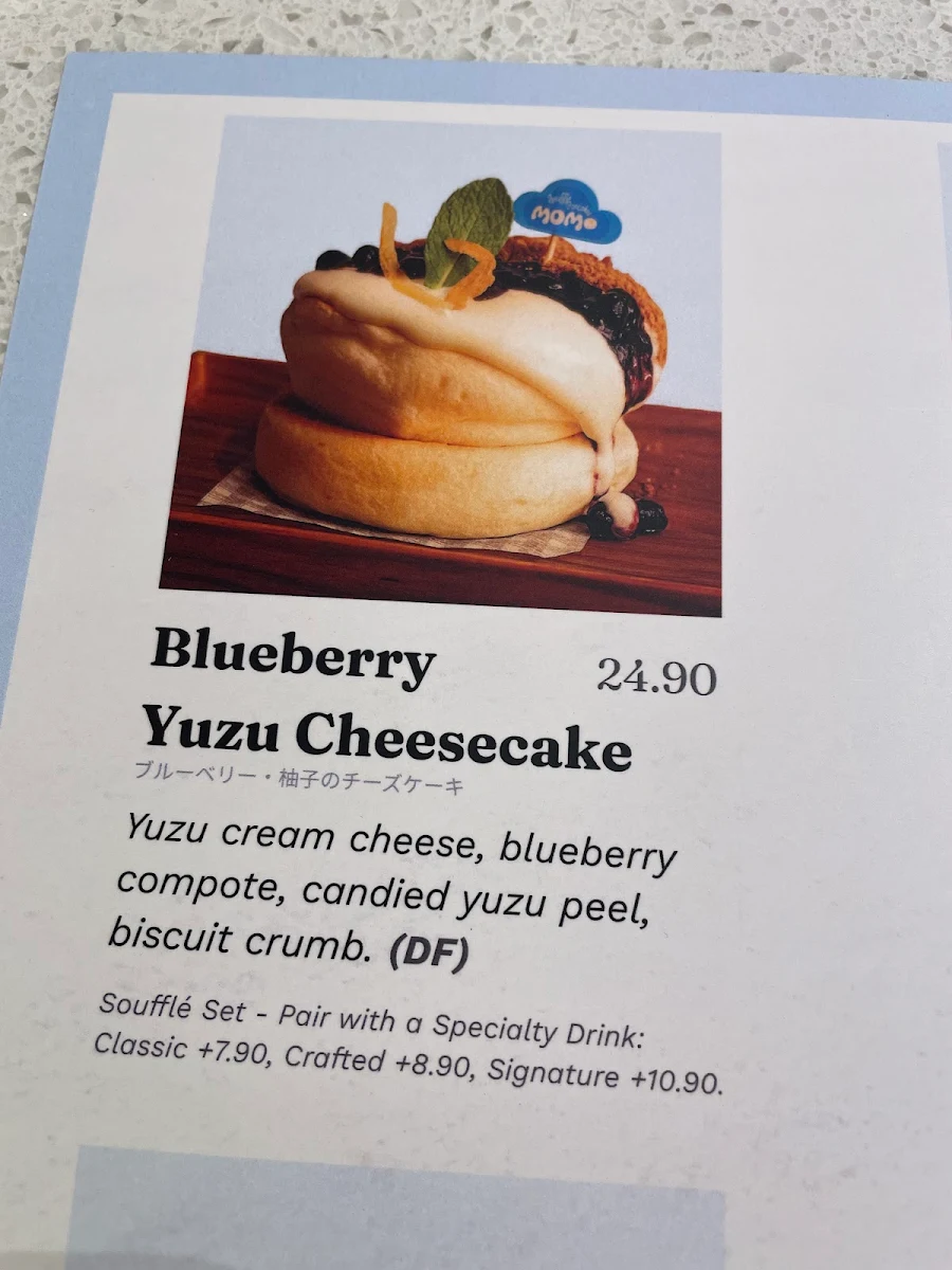 Menu, Momo Soufflé Pancakes