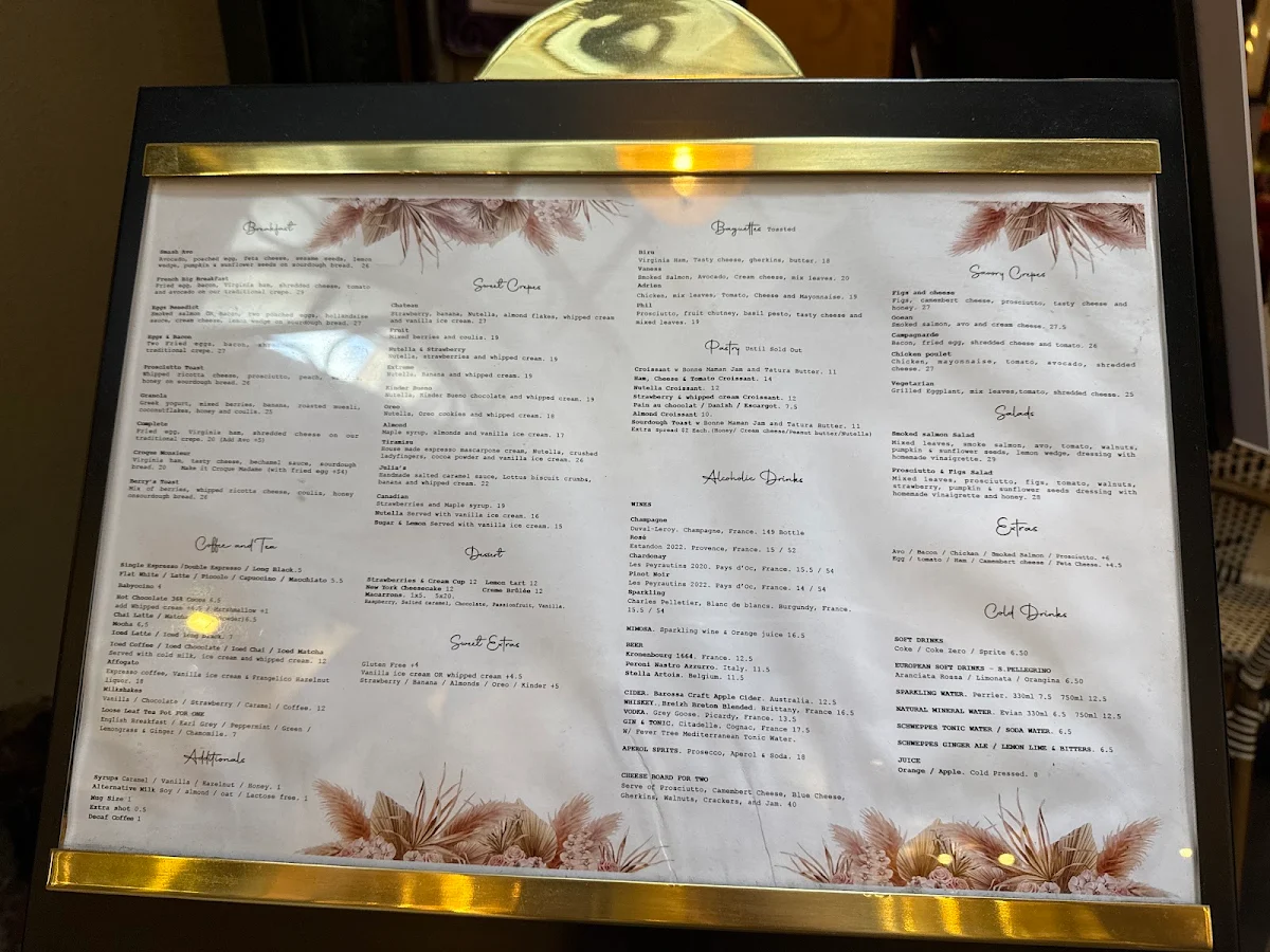 Menu, Le Petit Chateau Restaurant