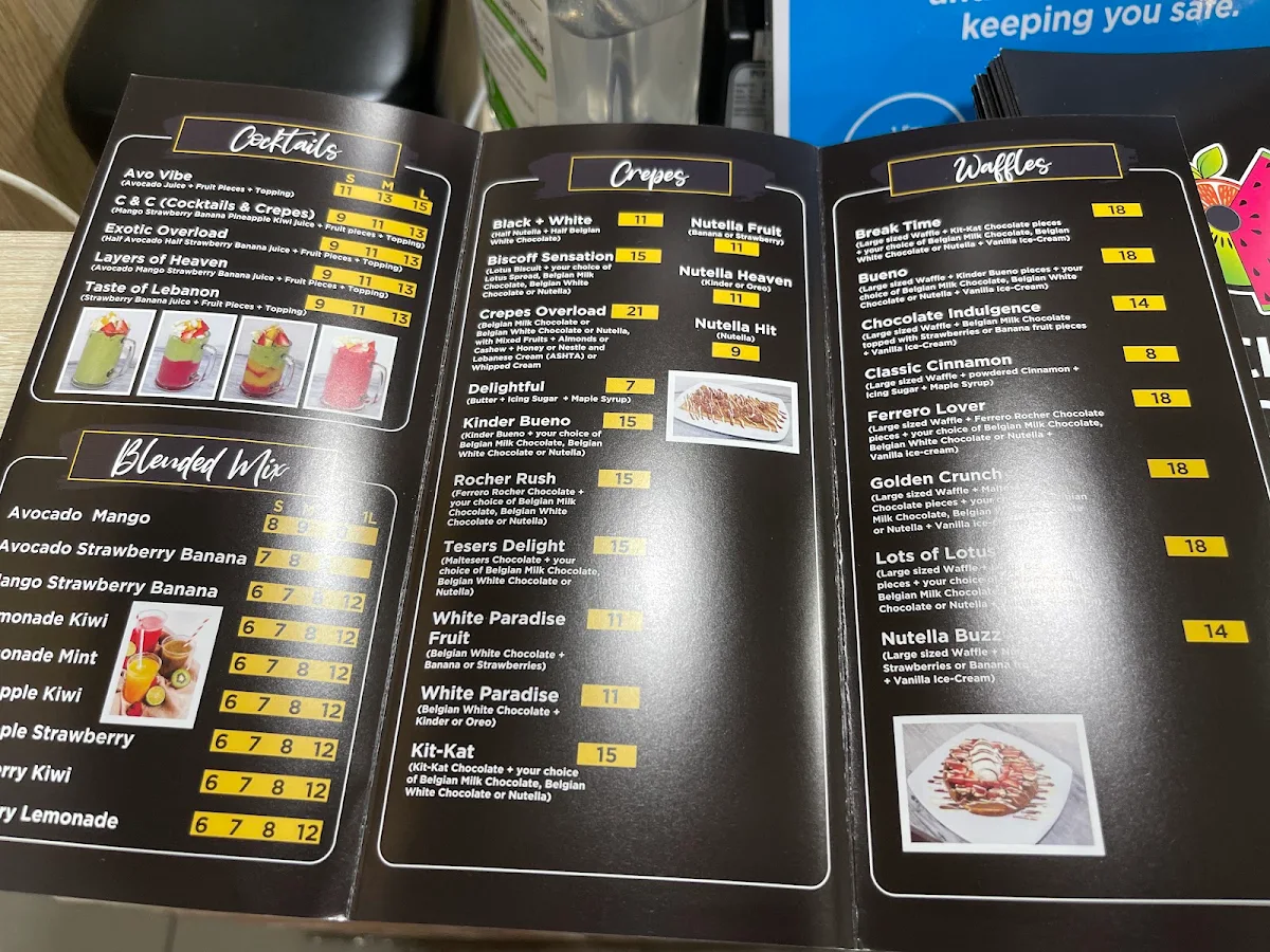 Menu, Cocktails & Crepes