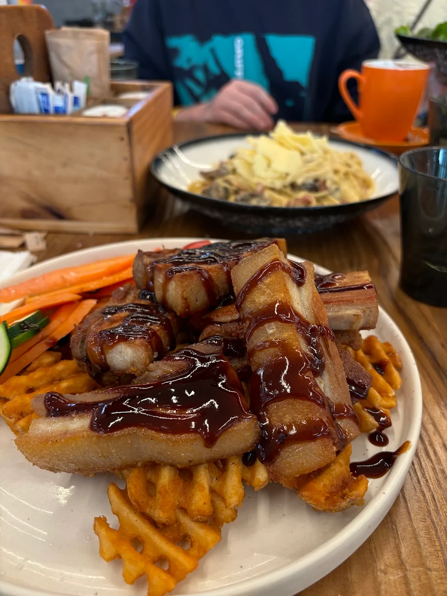 Food & drink, H Cafe & Bar Deception Bay