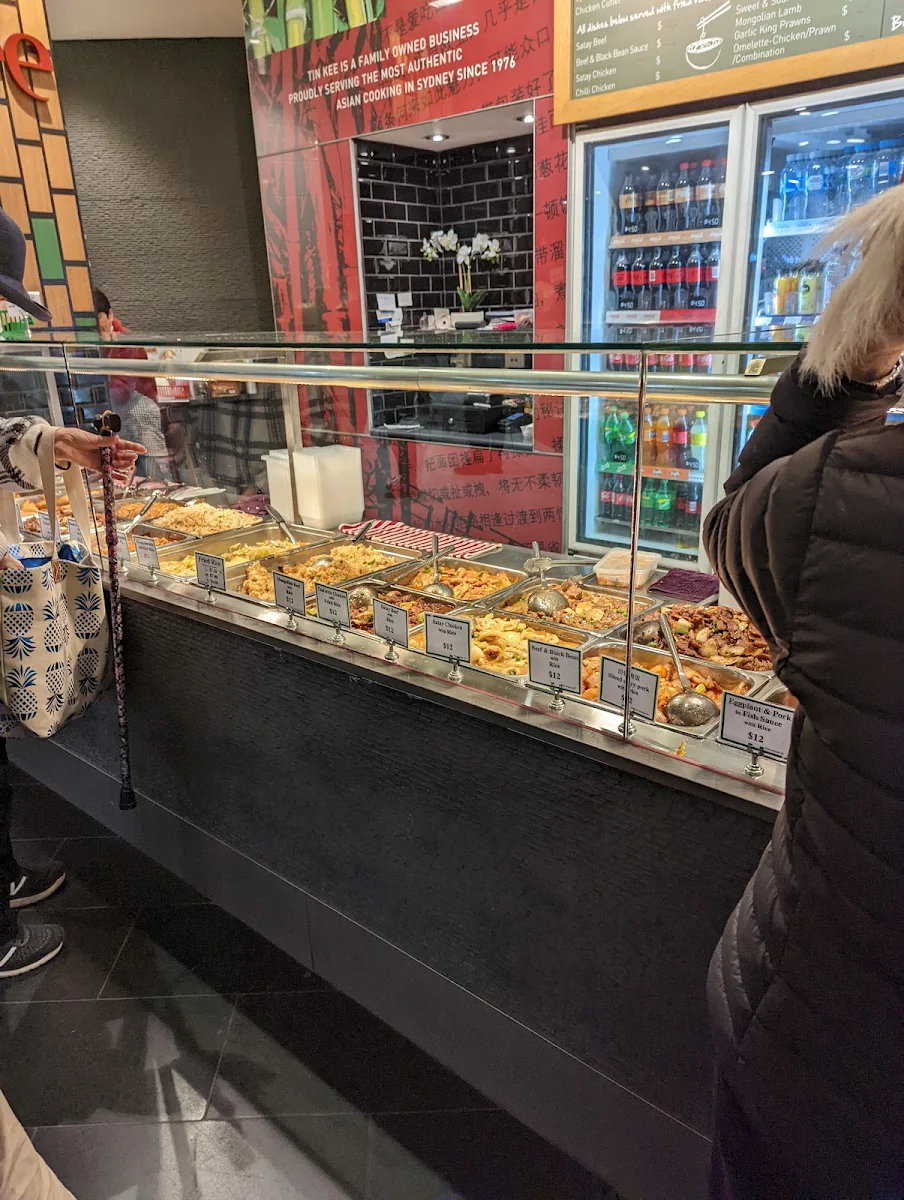 Vibe, Tin Kee Asian Take Away