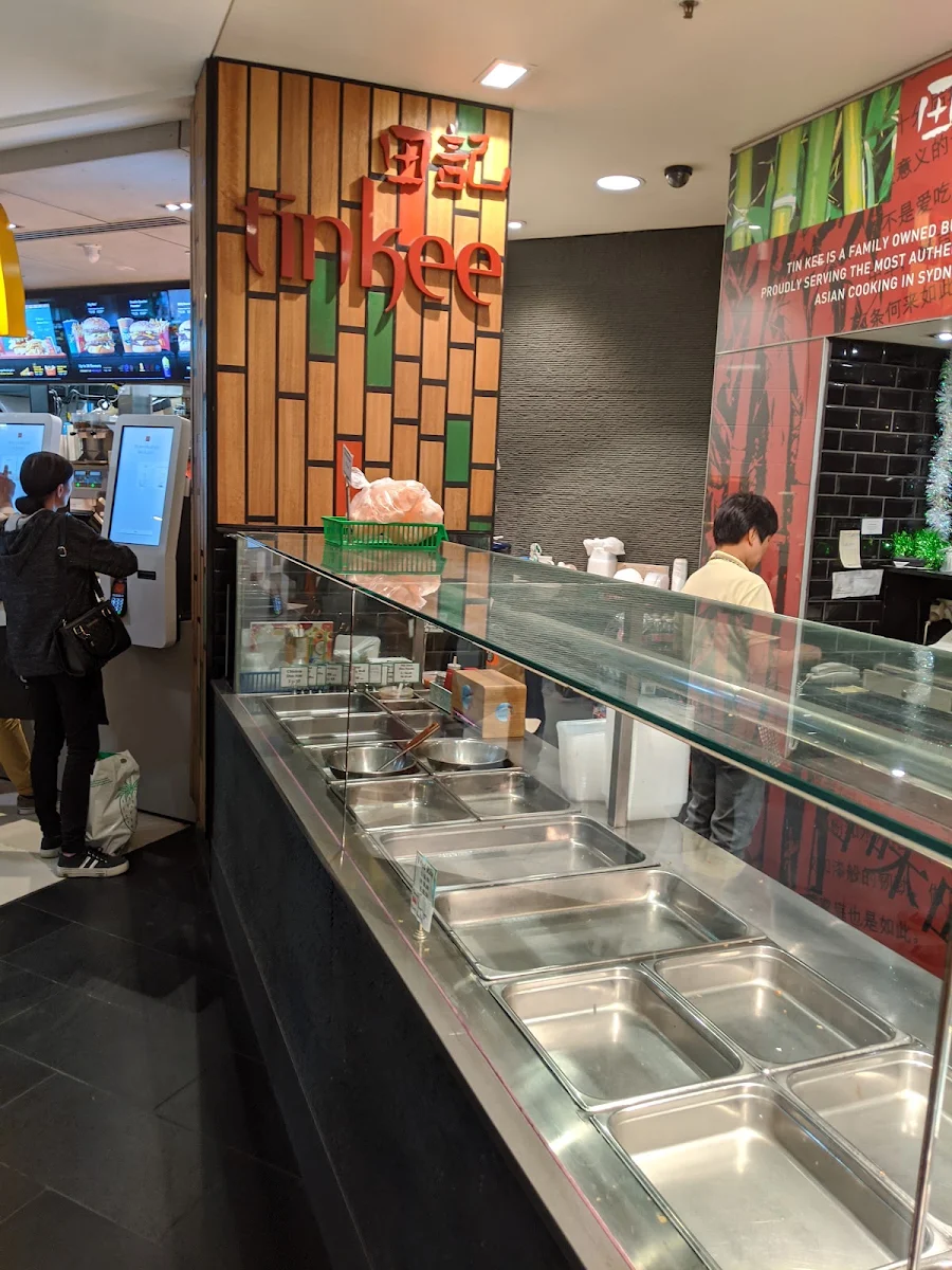 Vibe, Tin Kee Asian Take Away
