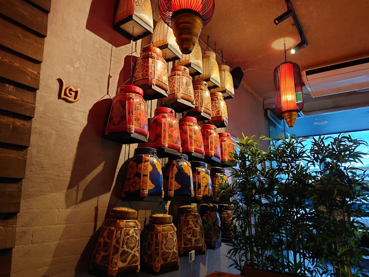 Vibe, Mango Tree Thai Mount Waverley