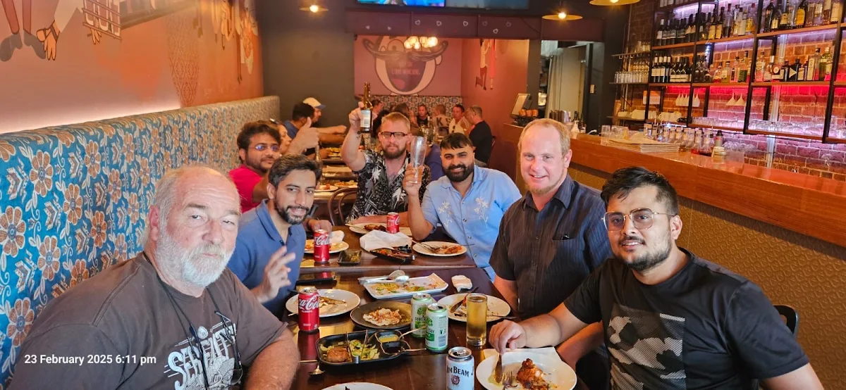 Vibe, Curry Munchers