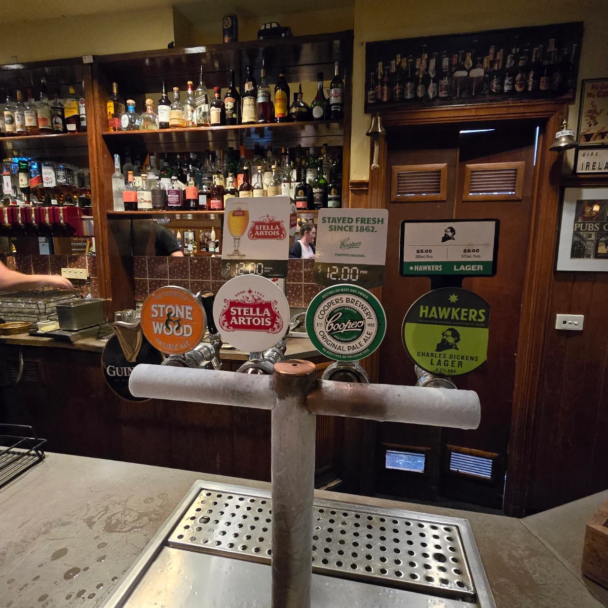 Vibe, The Charles Dickens Tavern